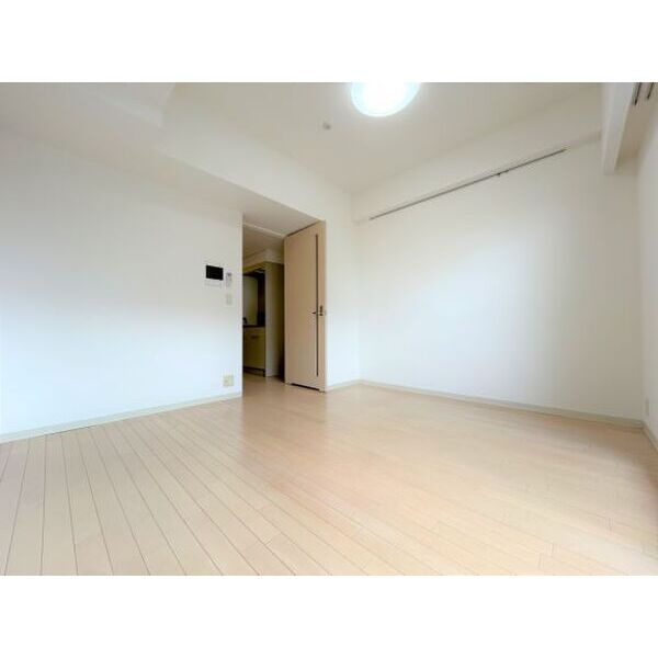 ドゥーエ江坂Ⅲの居間・リビング