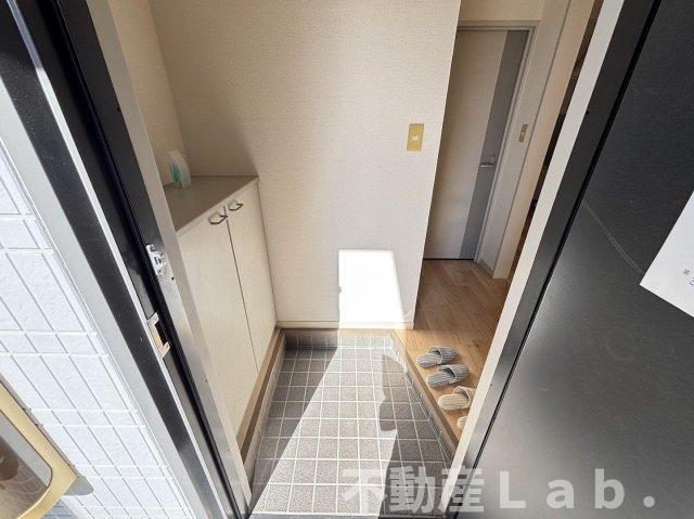 シャーメゾン古城　Ｂ棟の玄関