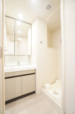 【洗面所】 | プライムメゾン千葉新町 | ※同物件・同タイプの写真です。