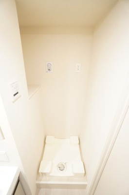 【洗面所】 | プライムメゾン千葉新町 | ※同物件・同タイプの写真です。