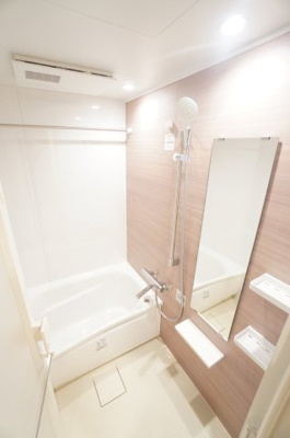 【浴室】 | プライムメゾン千葉新町 | ※同物件・同タイプの写真です。
