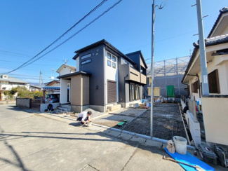 【外観】 | 甲府市国母2丁目 新築戸建 車3台 長期優良住宅 WIC×3