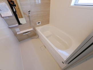 【浴室】 | 甲府市国母2丁目 新築戸建 車3台 長期優良住宅 WIC×3 | 同建設会社の施工例