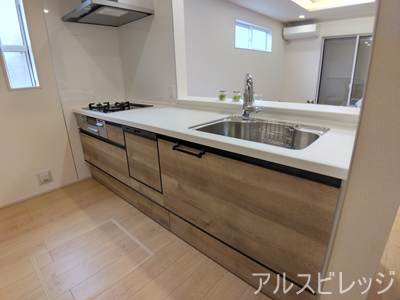 練馬区高松１丁目　新築一戸建　都営大江戸線　練馬春日町のキッチン