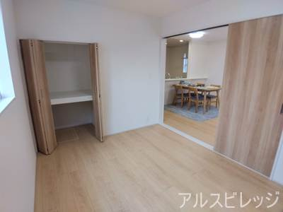 練馬区高松１丁目　新築一戸建　都営大江戸線　練馬春日町の洋室