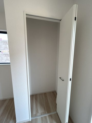 ＬＩＧＡＬＥ－リガーレ－　牛久市田宮町26期　1号棟の収納|1階洋室の収納スペース