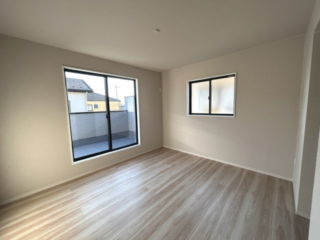 ＬＩＧＡＬＥ－リガーレ－　牛久市田宮町26期　1号棟の洋室|8.5帖洋室　2面採光で通風良好です