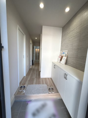 ＬＩＧＡＬＥ－リガーレ－　牛久市田宮町26期　1号棟の玄関|段差の少ない玄関です
