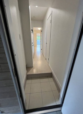 【玄関】 | AJ草加新田