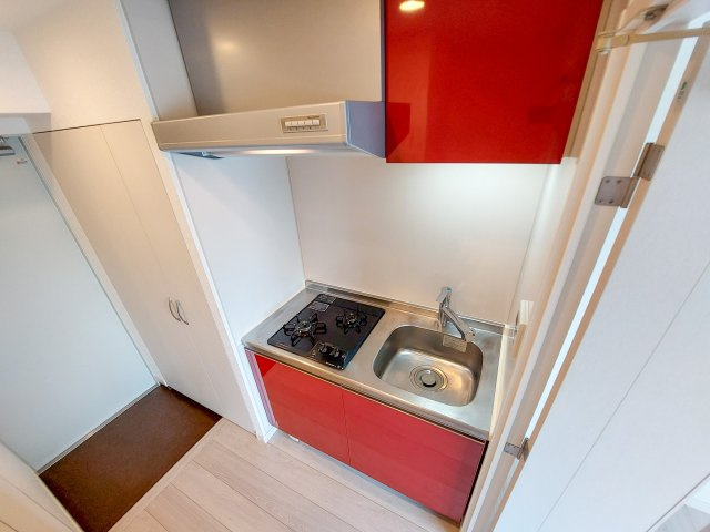 ラ・メゾンドサヴォイ　9階のキッチン|別号室のものです。現状優先となります。