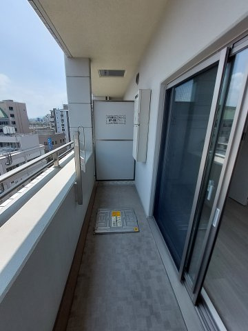 ラ・メゾンドサヴォイ　9階のバルコニー|別号室のものです。現状優先となります。