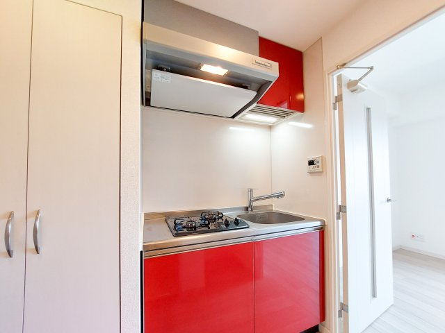 ラ・メゾンドサヴォイ　9階のキッチン|別号室のものです。現状優先となります。