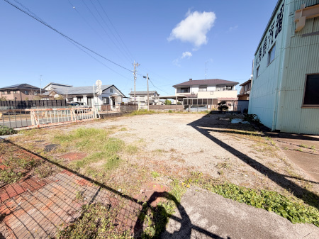 上石田貸工場の駐車場