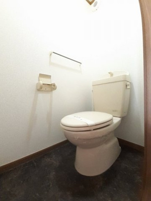 【トイレ】 | ラフィネ三井 | ゆったりとした空間のトイレです