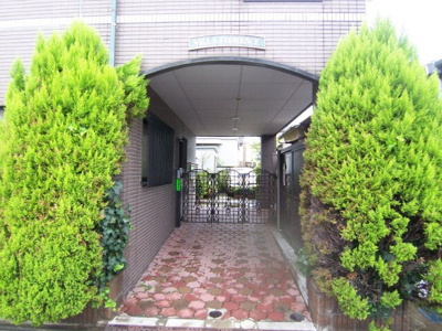 【エントランス】 | ヴィラフローレンス