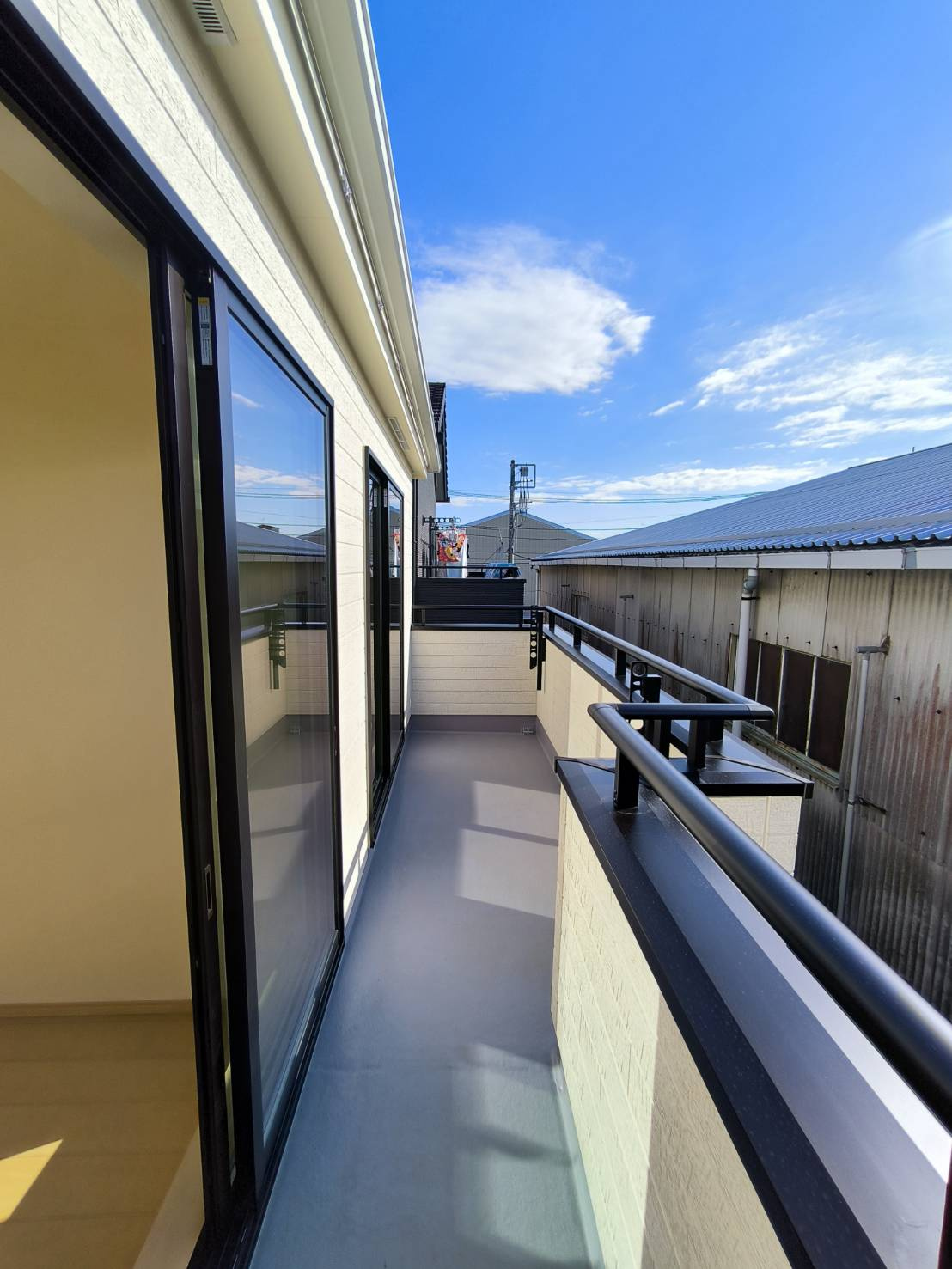 三郷市　戸ケ崎3丁目　新築戸建　全1棟のバルコニー|施工例です