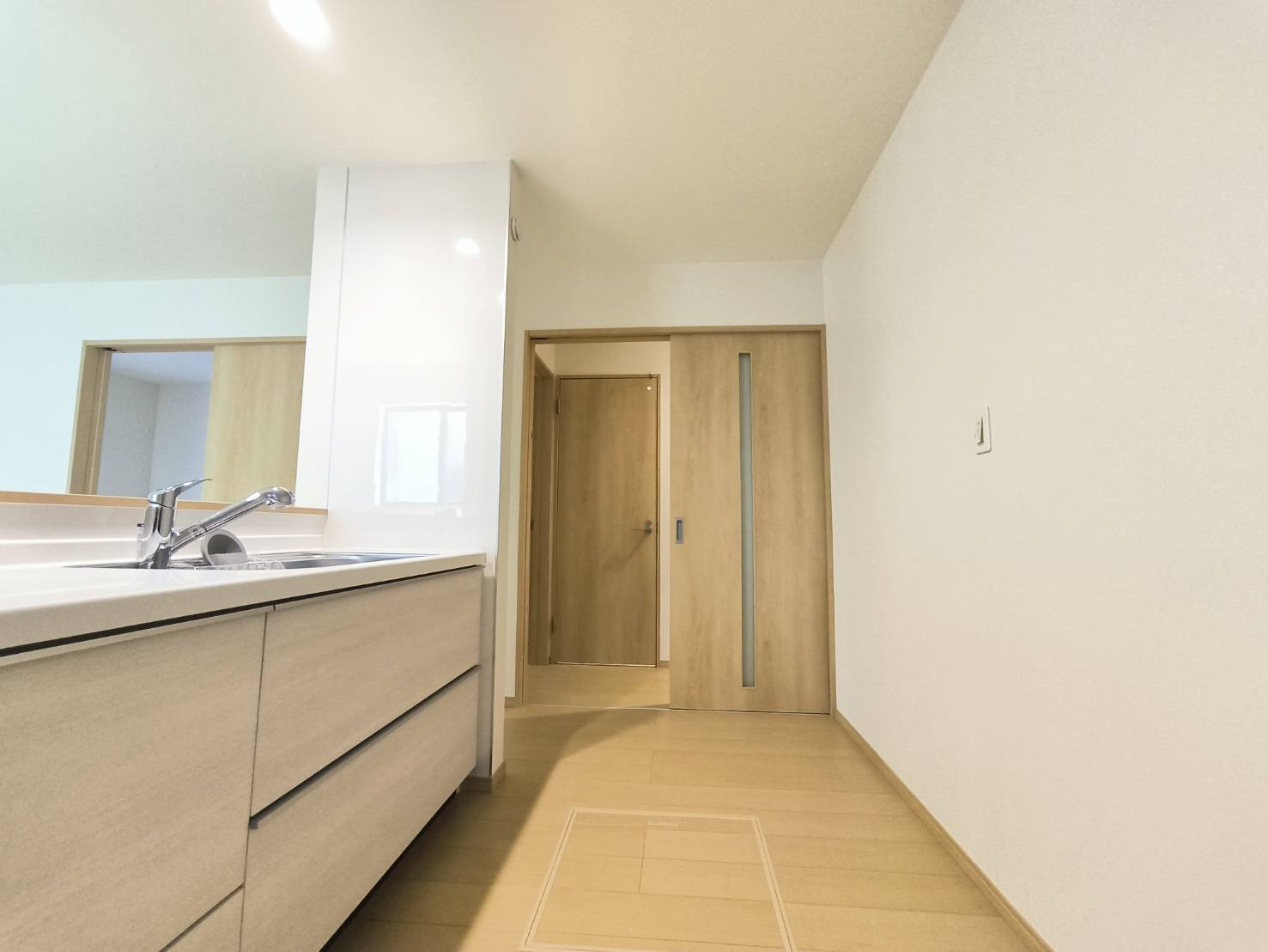 三郷市　戸ケ崎3丁目　新築戸建　全1棟の洋室|施工例です