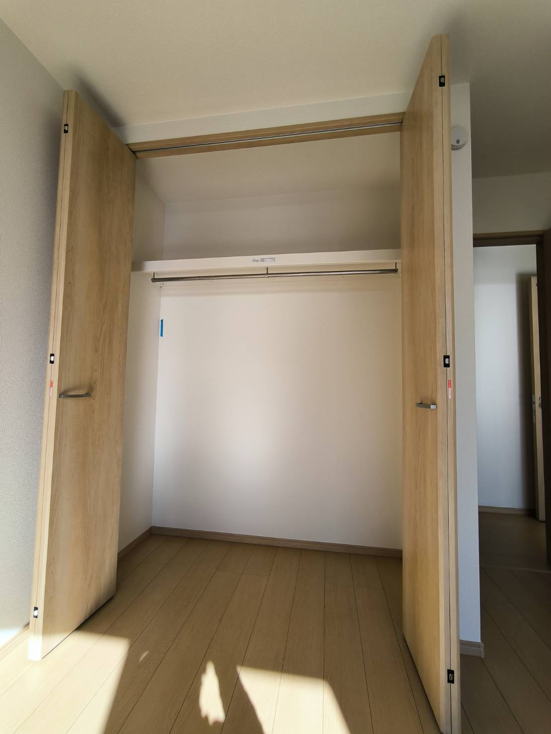 三郷市　戸ケ崎3丁目　新築戸建　全1棟の玄関|施工例です