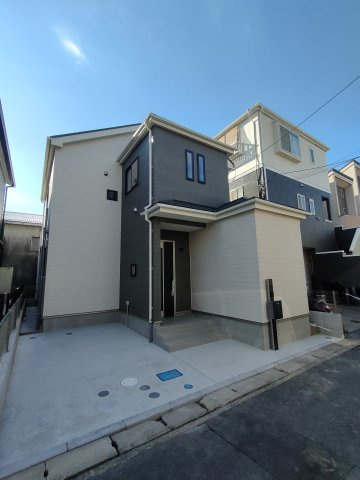 三郷市　戸ケ崎3丁目　新築戸建　全1棟の前面道路含む現地写真|前面道路含む現地写真です