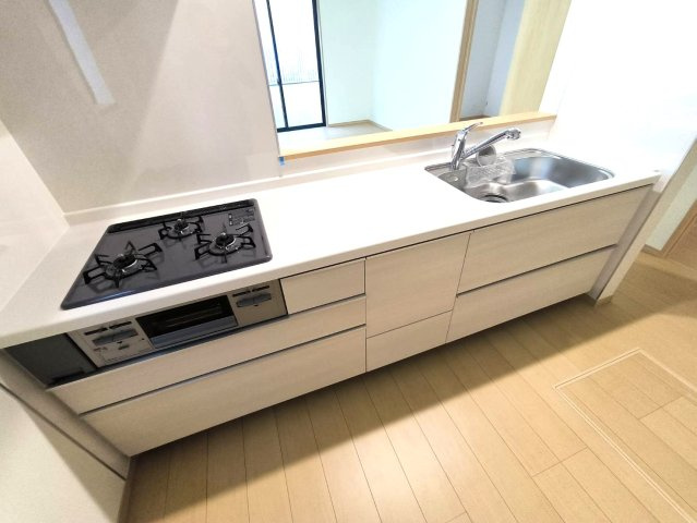 三郷市　戸ケ崎3丁目　新築戸建　全1棟のキッチン|施工例です