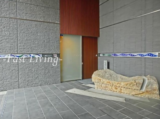 ルネ神田和泉町のエントランス