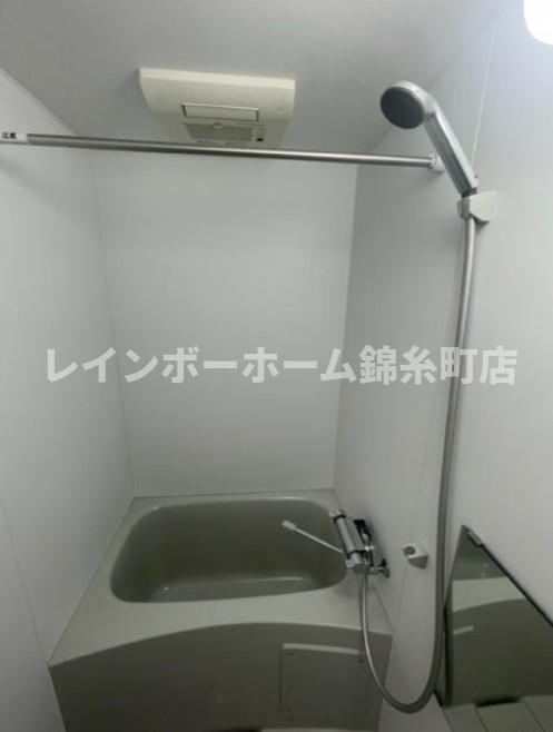 IVY HOUSE HORIKIRI N棟の浴室