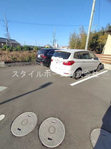 璃庵の駐車場