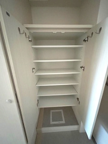 SERENiTE江坂四番館の収納|たっぷりとした収納スペースです