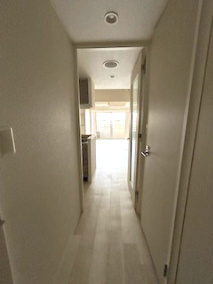 SERENiTE江坂四番館の内装|明るい色調の室内です