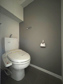 SERENiTE江坂四番館のトイレ|ゆったりとした空間のトイレです