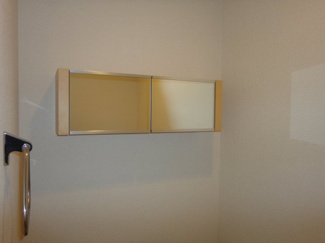 【収納】 | カレント中央　1LDK | ＷＣ収納