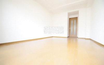 【寝室】 | パルハイム | 開放感のあるお部屋