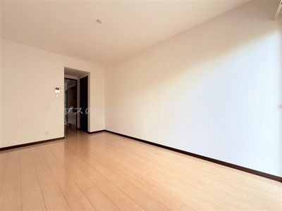 【居間・リビング】 | メゾンときわ井土ヶ谷