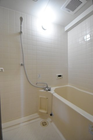 エクレールの浴室