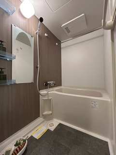 セレニテ江坂四番館の浴室|落ち着いた空間のお風呂です