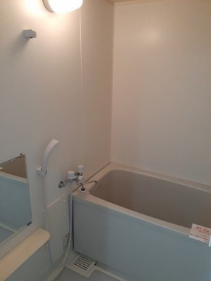 【浴室】 | メゾンソレイユＡ