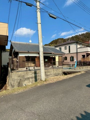 野洲市小篠原　中古戸建ての外観