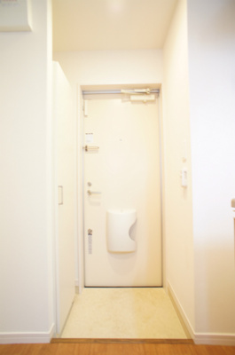 【玄関】 | リブリ・Hugel山手 | シンプルで使いやすい玄関です