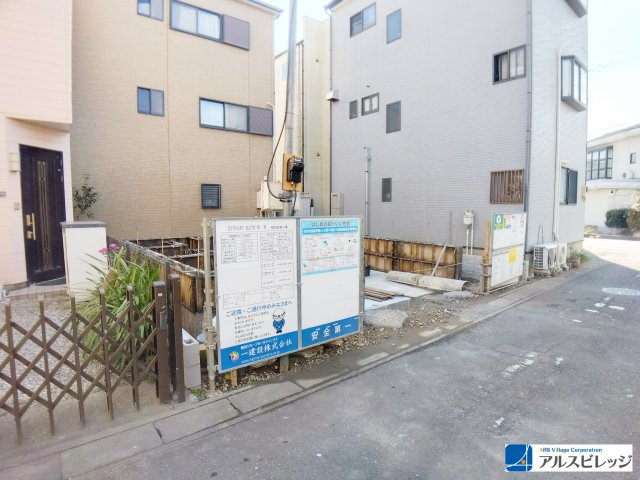 新築／富士見水谷東V（独立戸建1棟）の前面道路含む現地写真