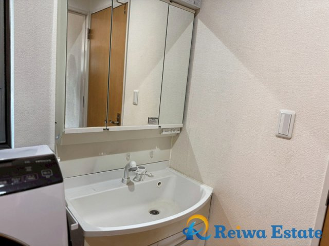 中古戸建　藤沢市城南1丁目の独立洗面台