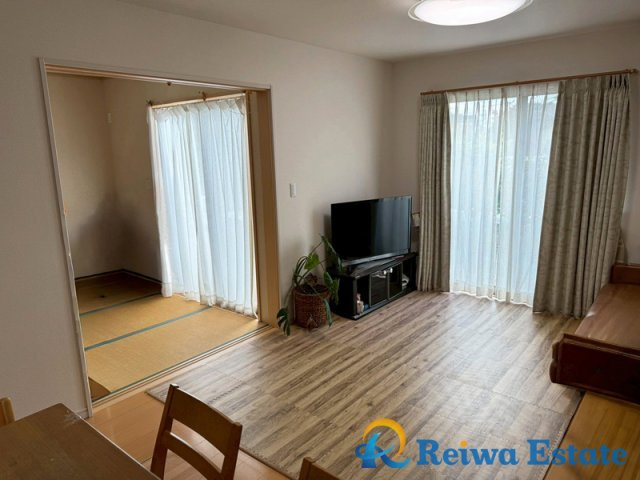 中古戸建　藤沢市城南1丁目の居間・リビング