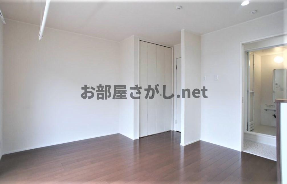 【8万円台で住める築浅駅近物件】La　Primavera　ラ・プリマヴェーラの居間・リビング