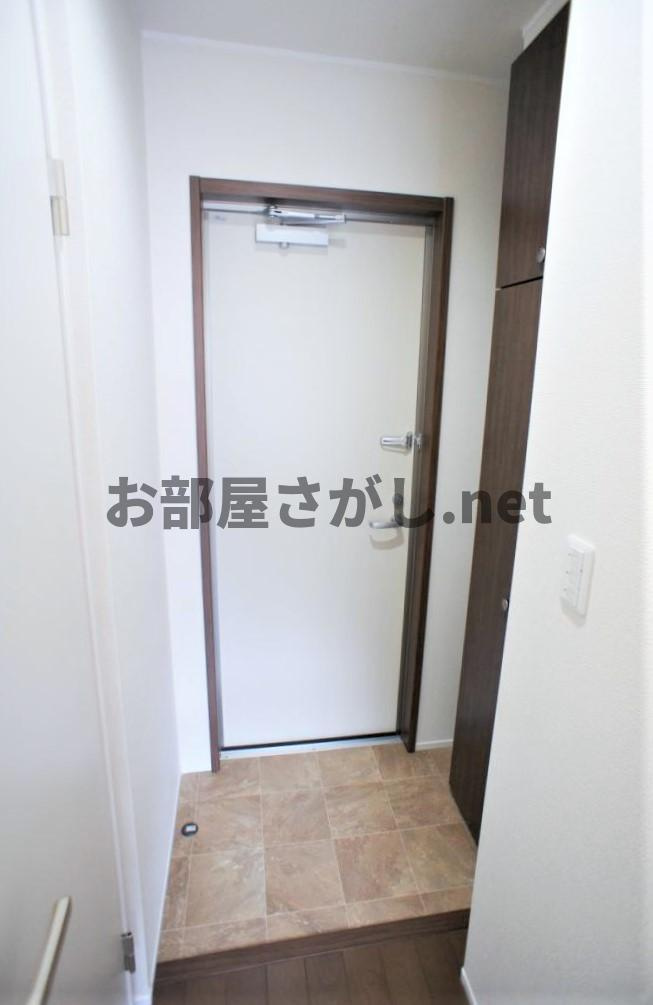 【8万円台で住める築浅駅近物件】La　Primavera　ラ・プリマヴェーラの玄関|ゆったりとした玄関です