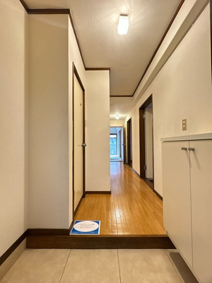 【玄関】 | サン・ヒル5 | シューズボックス付きで玄関もキレイに片付きます！お客様もスムーズにお出迎えできますね♪