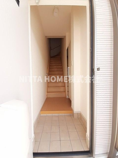 アリエッタ　コリーナの玄関