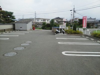 【駐車場】 | ミッテ・ドルフ西国分Ⅲ | 駐車場に車を止められます