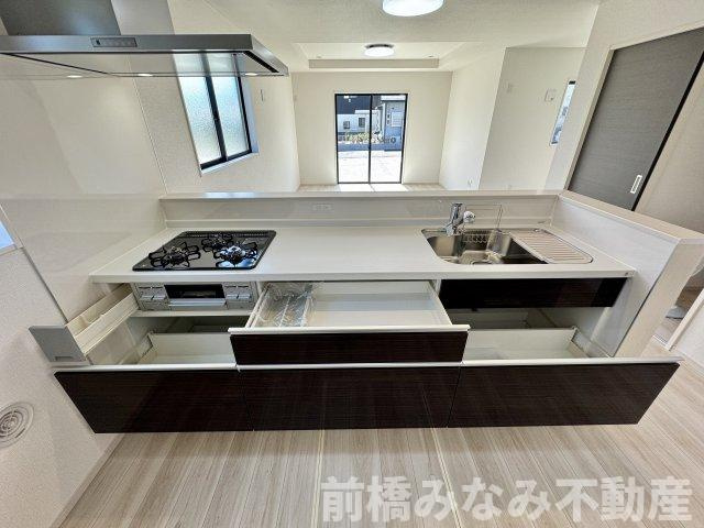 北群馬郡吉岡町大久保9期　３号棟(全３棟)　アーバンスタイル　新築建売分譲の独立洗面台|独立洗面台で身支度をすべて済ませてしまいましょう