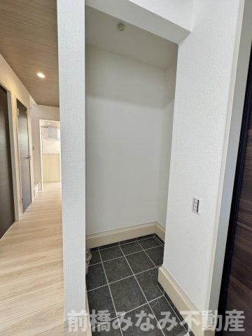 北群馬郡吉岡町大久保9期　３号棟(全３棟)　アーバンスタイル　新築建売分譲の玄関|明るい玄関です