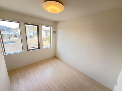 【内装】 | グレーシア | 洋室