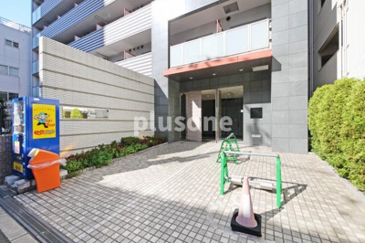 【エントランス】 | ルクレ難波